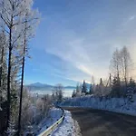 краєвид 펜션 야블루니츠야